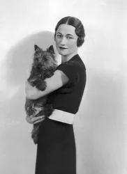 Wallis Simpson met haar hond, 1935